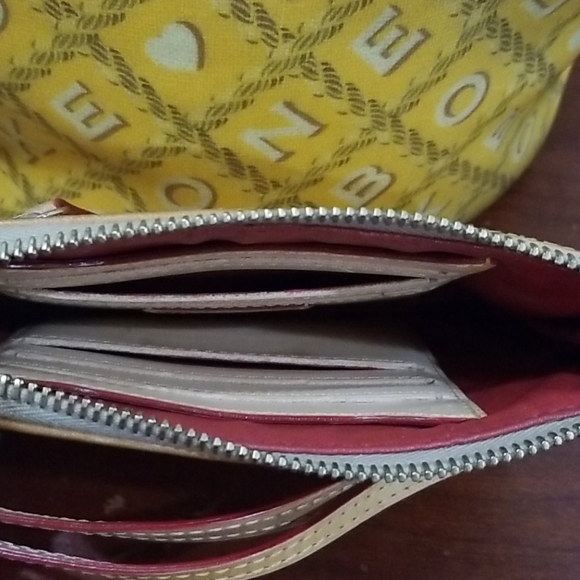 Dooney & Bourke puzzle bucket bag&wristlet wallet - Picture 7 of 16